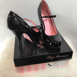 Leg Avenue Mary Jane Black Patent Heels, size 6